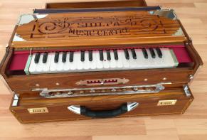 scale changer harmonium